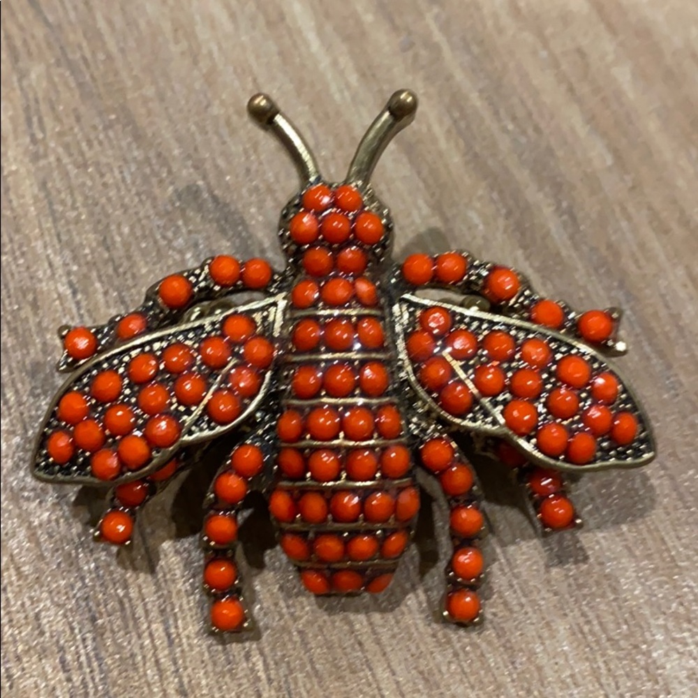 Coral stone bee adjustable elastic ring, Brand new